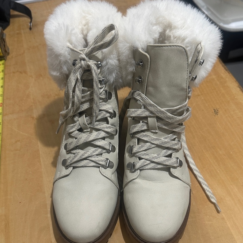 Esprit Taupe Lace-Up Faux Fur Trim Winter Boots